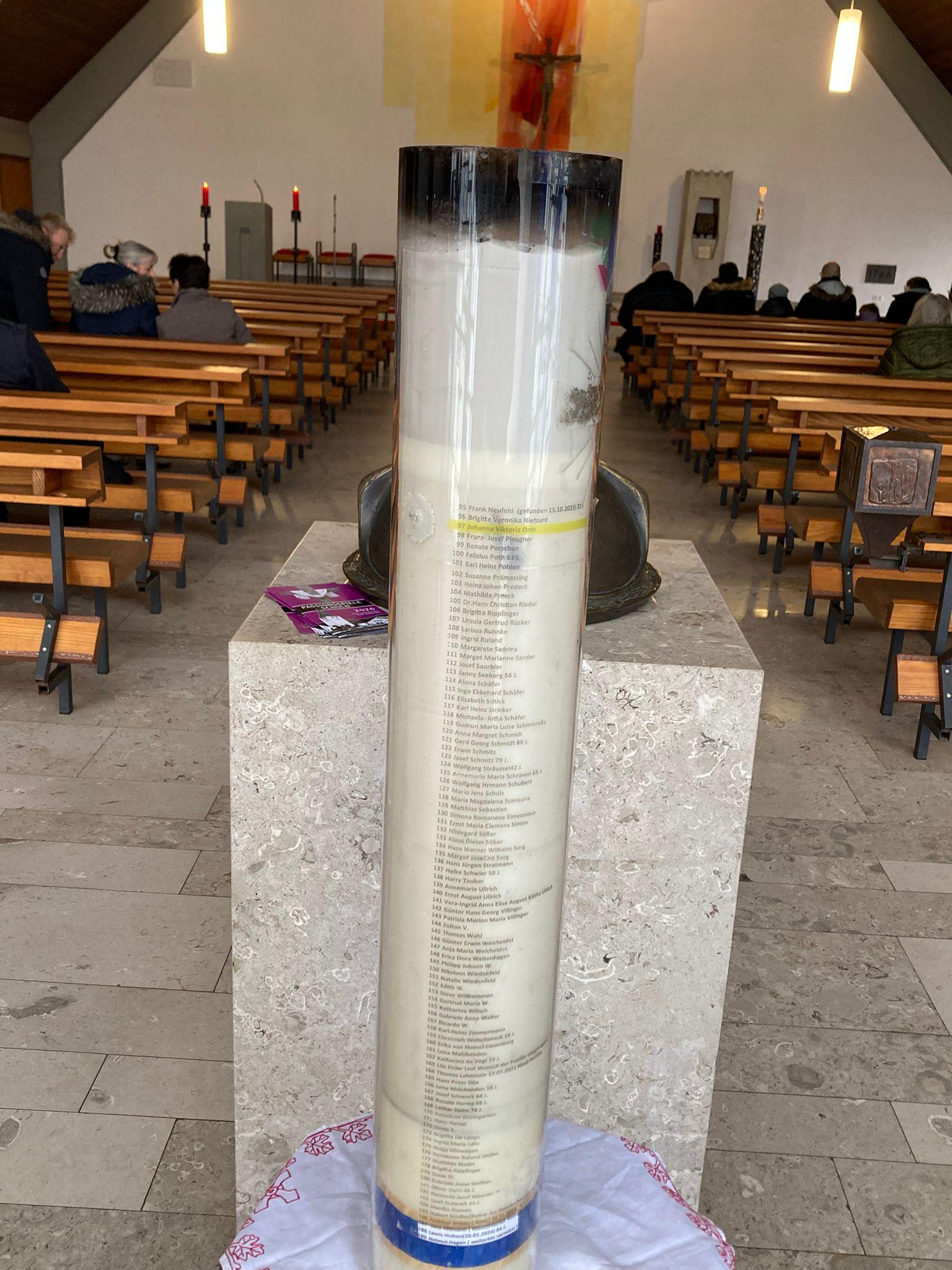 GrenzenlosesLICHT – Station 08, Pfarrkirche Hl. Cyriakus Dümpelfeld