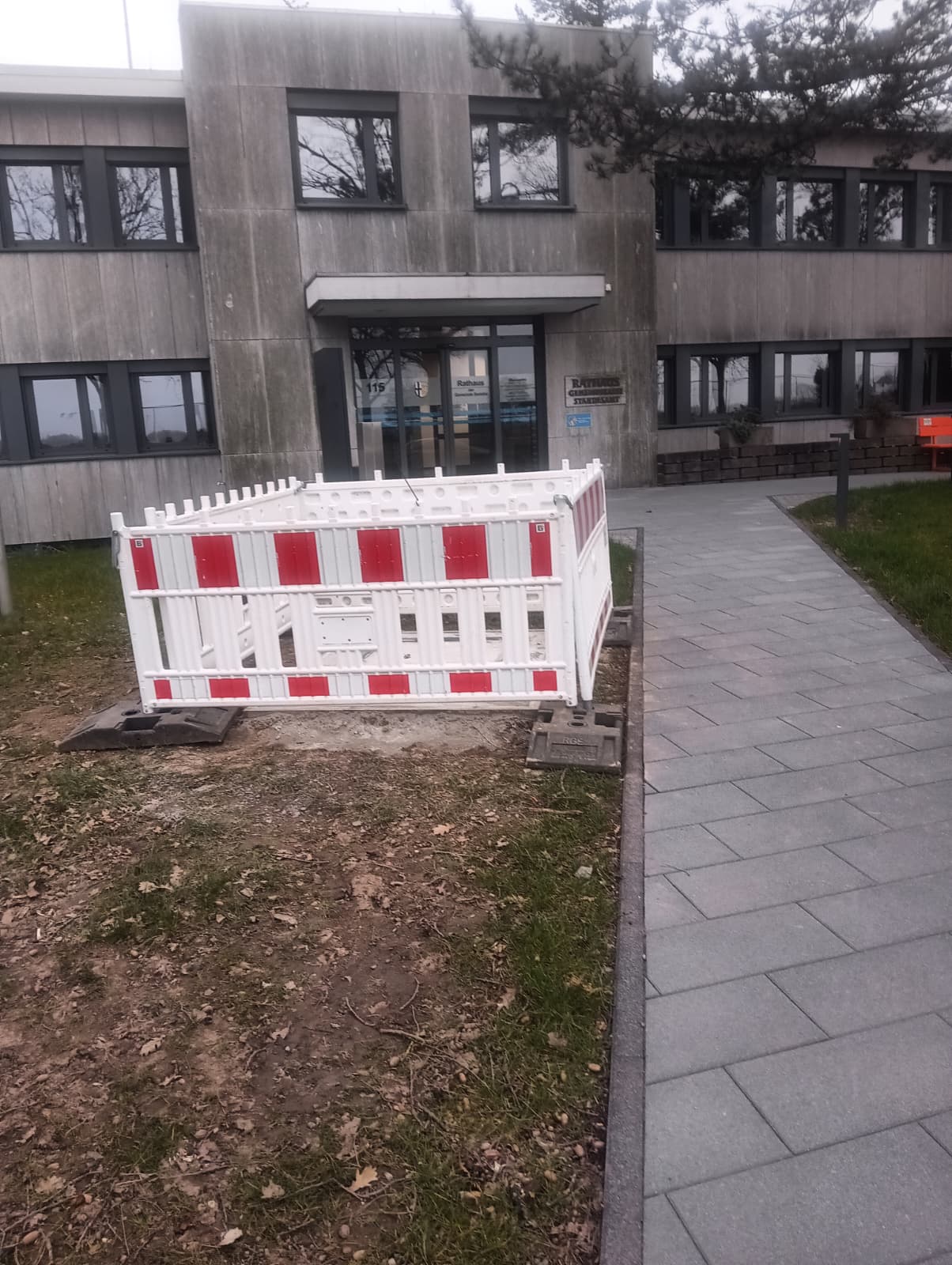 Fünf Jahre nach der Flut – was macht das Denkmal der Gemeinde Swisttal zur Erinnerung an an die Flutkatastrophe vom Juli 2021?