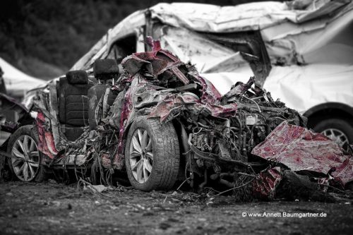 Flut-Ausstellung_Baumgartner_Auto_ohneSig