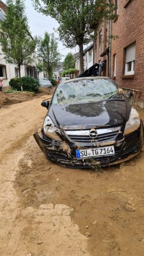 Flut-Ausstellung_Mara_02