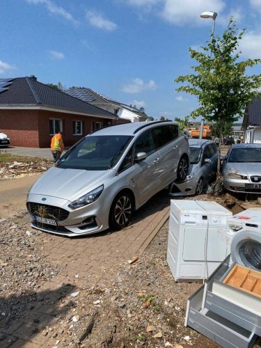 WhatsApp Image 2023-04-15 at 11.53.11 Autos