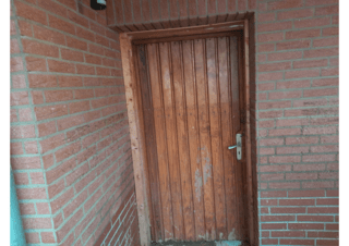 k-07 Flutmarke an der Fassade Innenhof_ Bianca Cramer_flutfotos2_split_6_Page_1