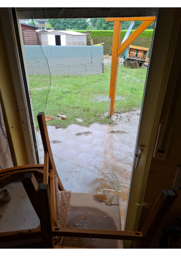 zerborstene Terrassentür Schleiden-Oberhausen_20210715_074036_Page_1